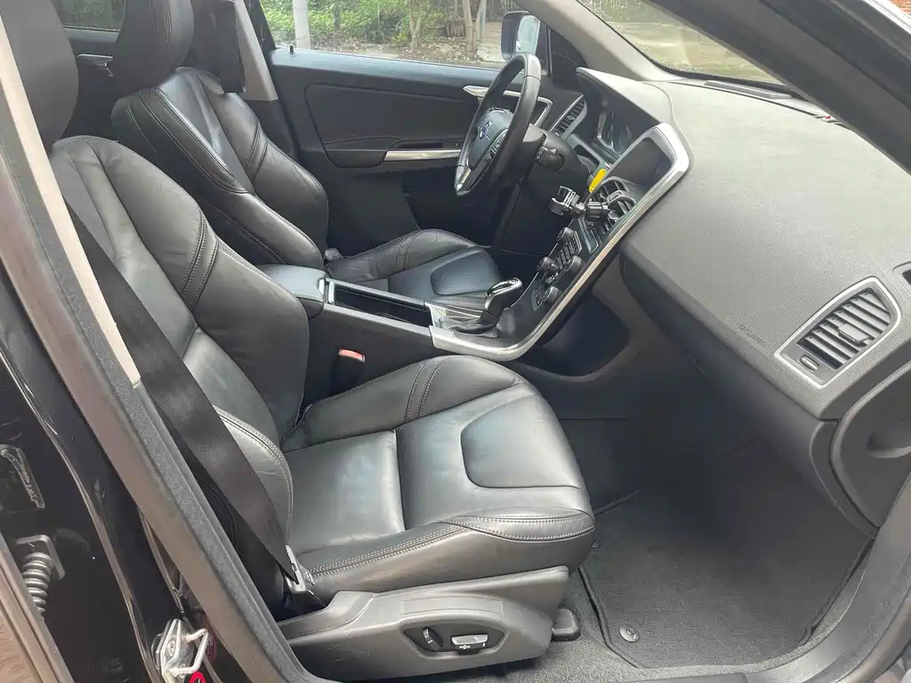 VOLVO XC60 IMPORT 2014
