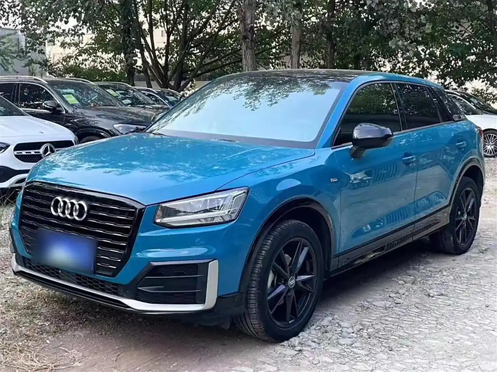 AUDI Q2L 2021