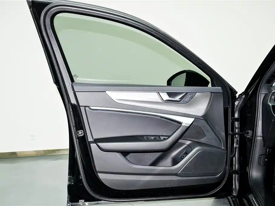 AUDI A6L 2022