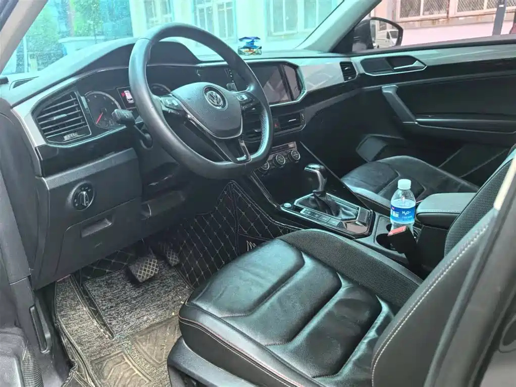 VOLKSWAGEN TAYRON 2019