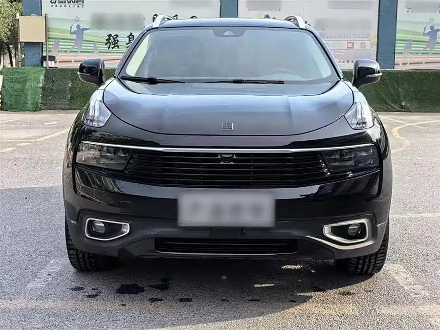 LYNK&CO 01 2019