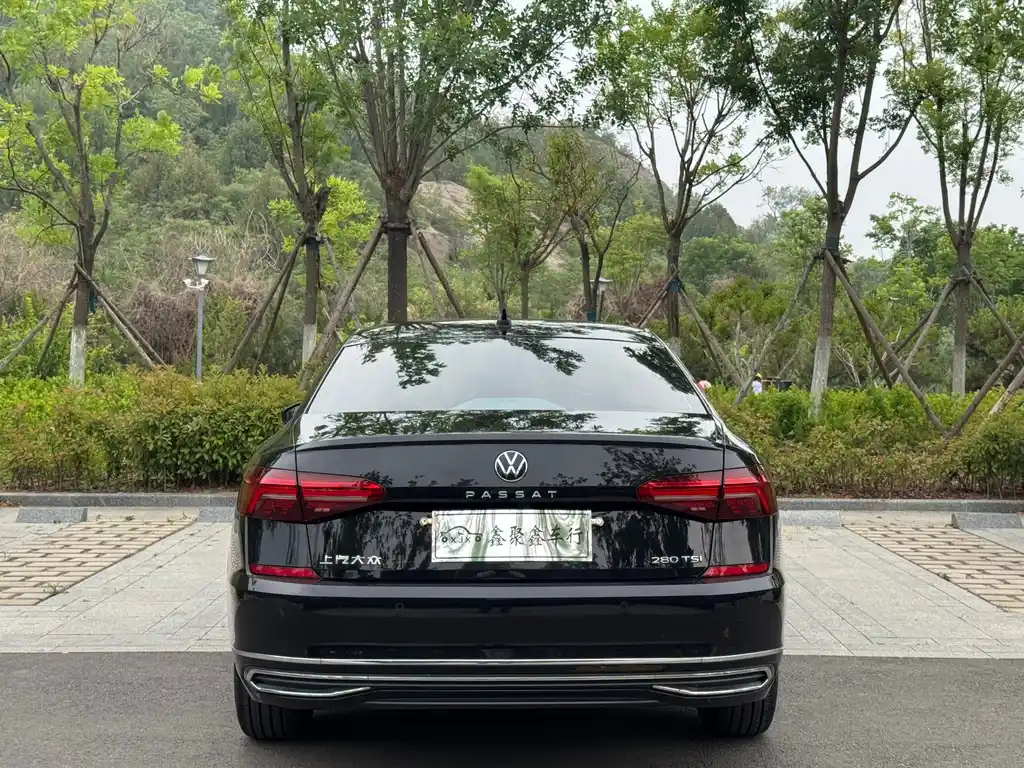 VOLKSWAGEN PASSAT 2020