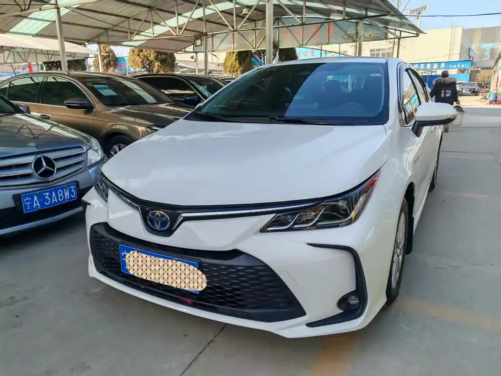 TOYOTA COROLLA 2023