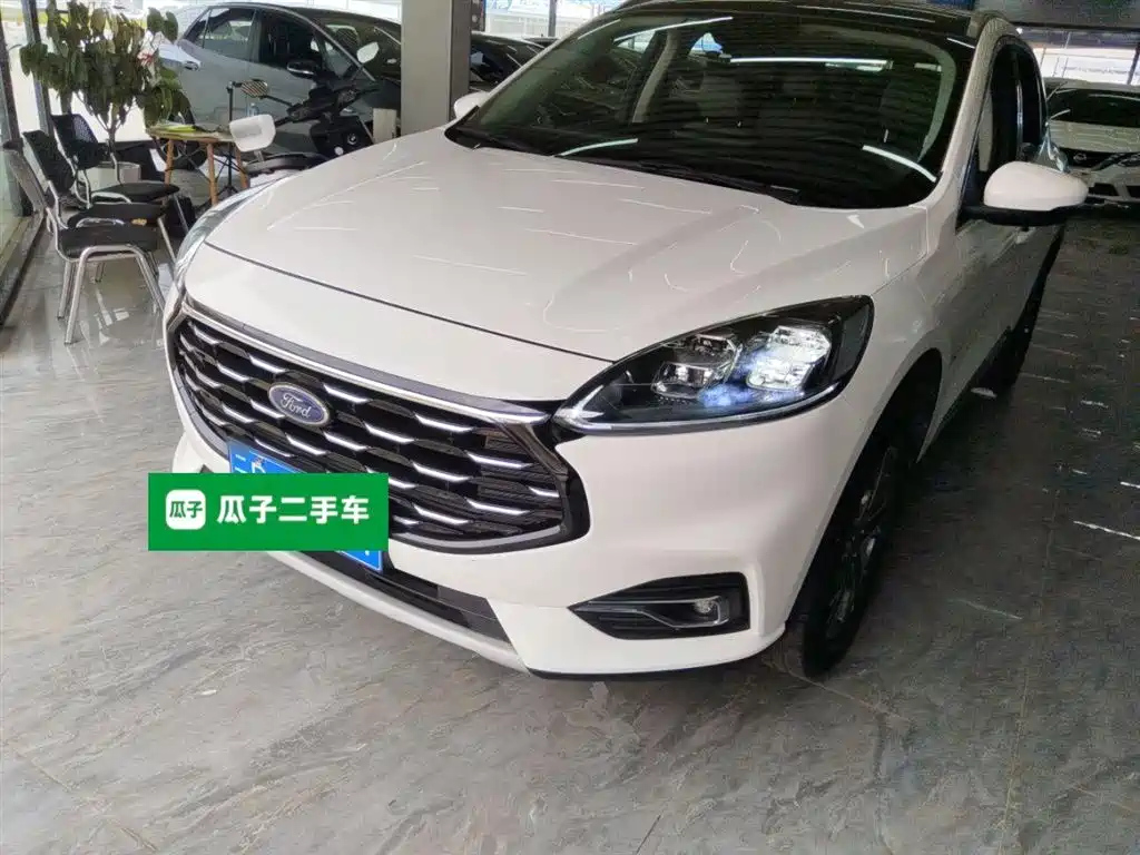 FORD ESCAPE 2020