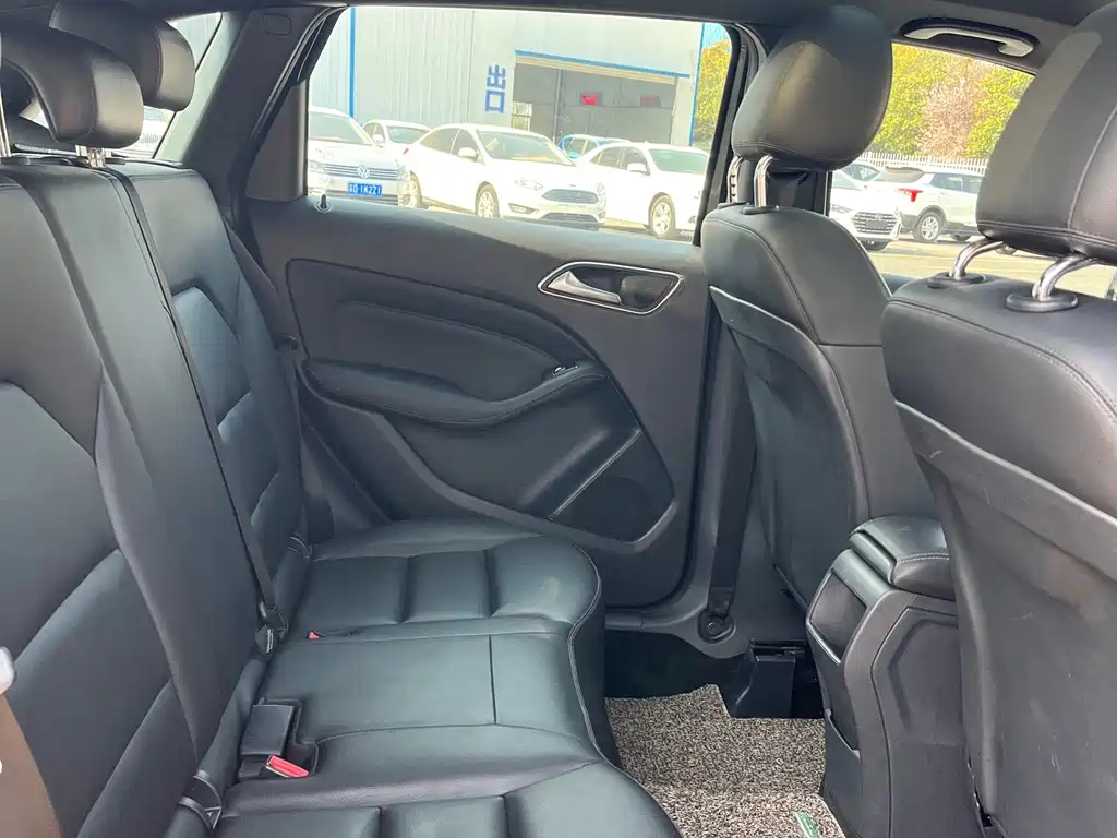 MERCEDES BENZ B-CLASS 2012