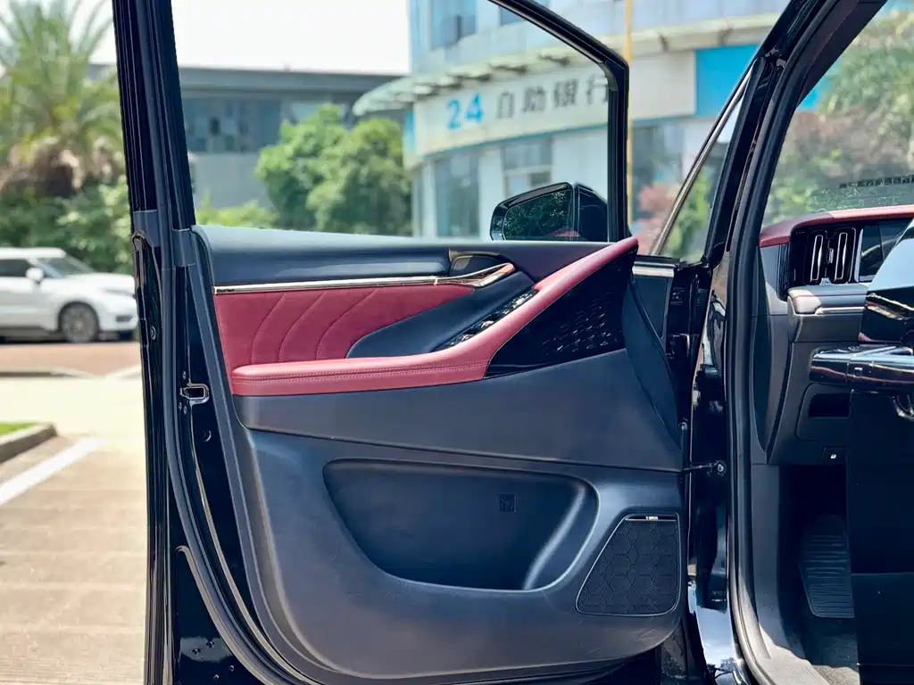 TRUMPCHI M8 2024