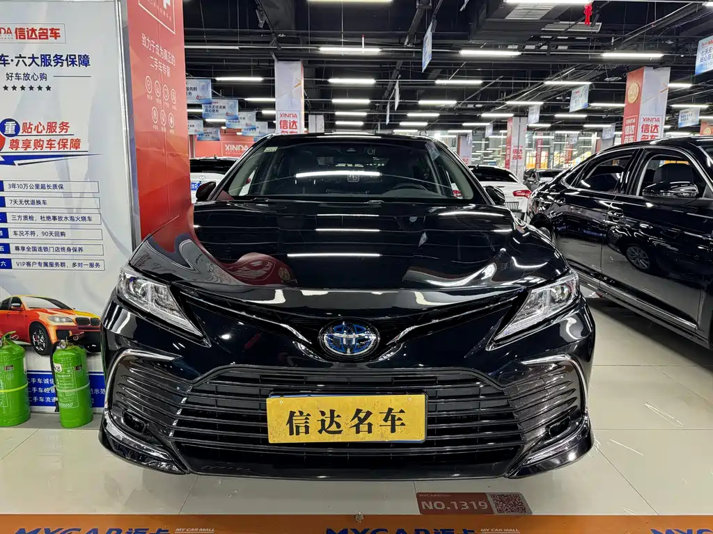 TOYOTA CAMRY 2021