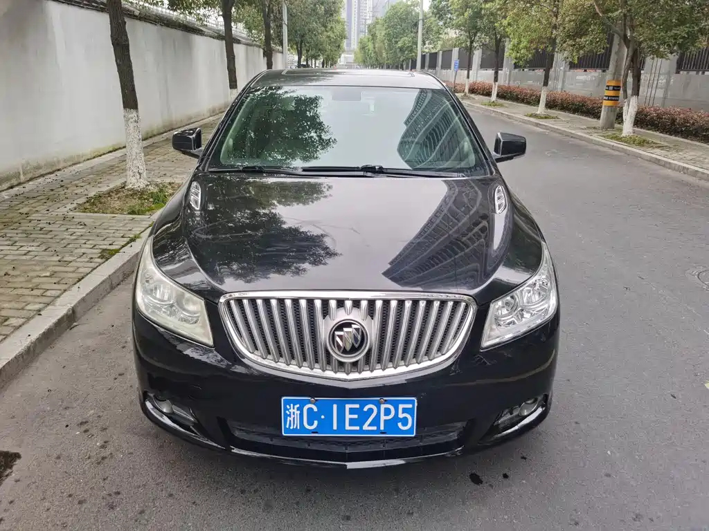 BUICK LACROSSE 2012
