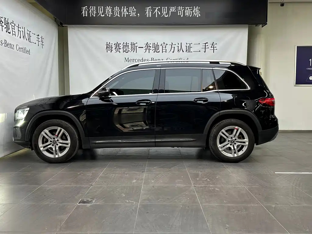 MERCEDES BENZ GLB 2021