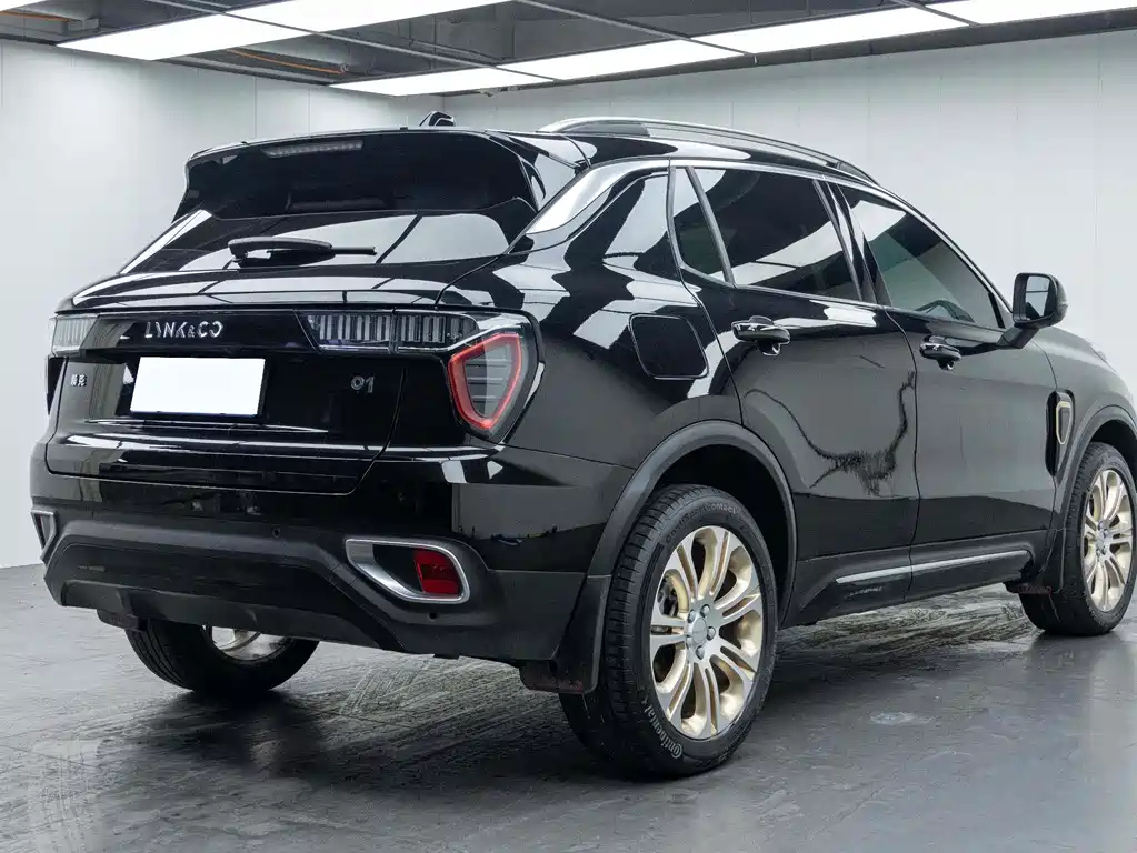 LYNK&CO 01 2019