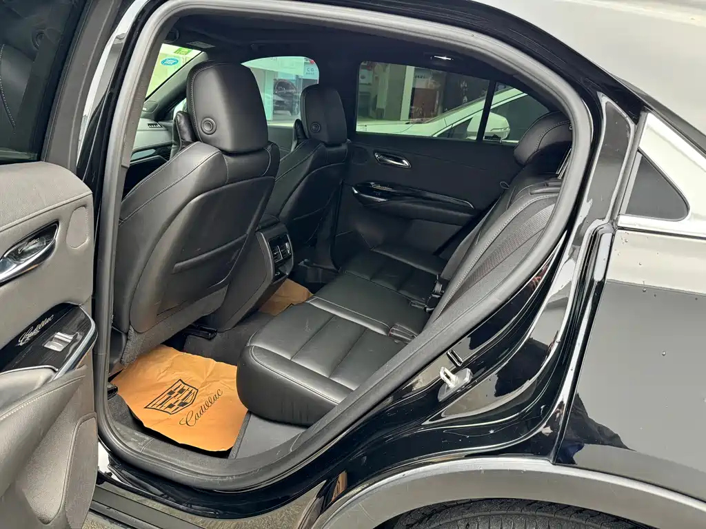 CADILLAC XT4 2019