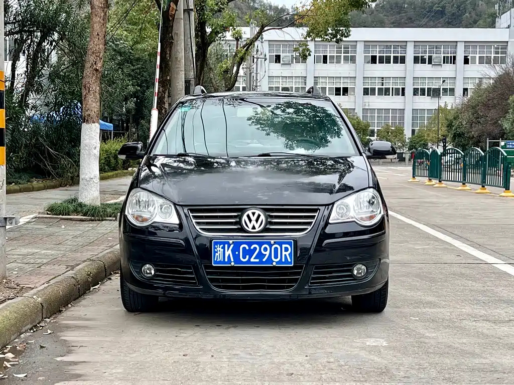 VOLKSWAGEN POLO 2009