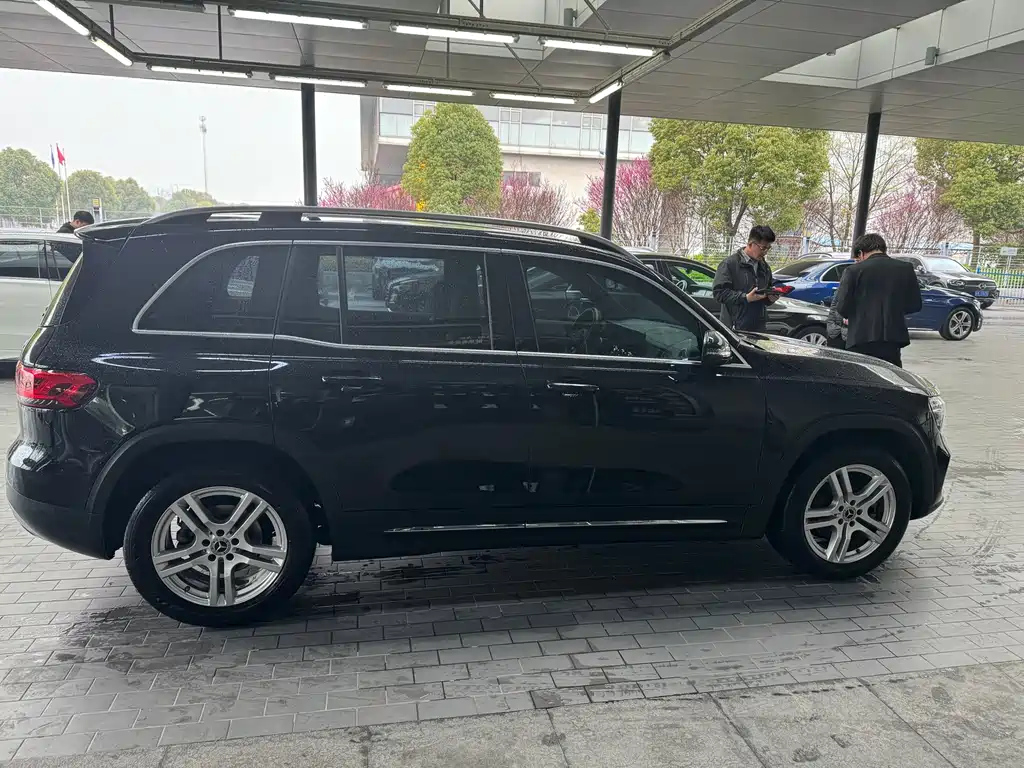 MERCEDES BENZ GLB 2022