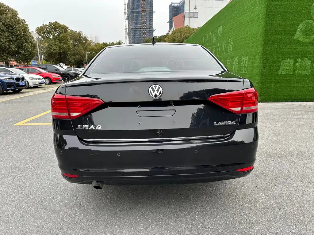 VOLKSWAGEN LAVIDA 2018