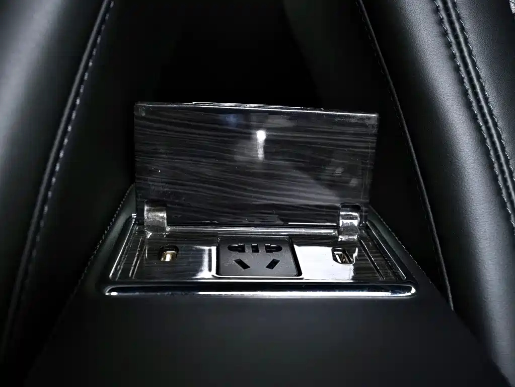 TOYOTA ALPHARD 2019