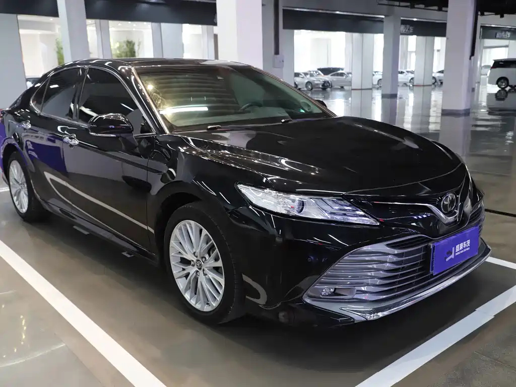 TOYOTA CAMRY 2018