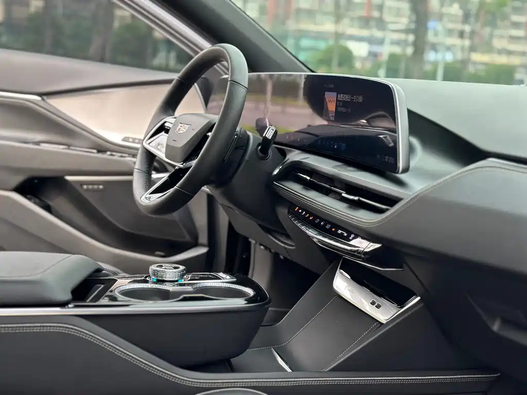 CADILLAC GT4 2023