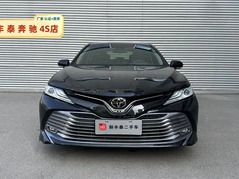 TOYOTA CAMRY 2018