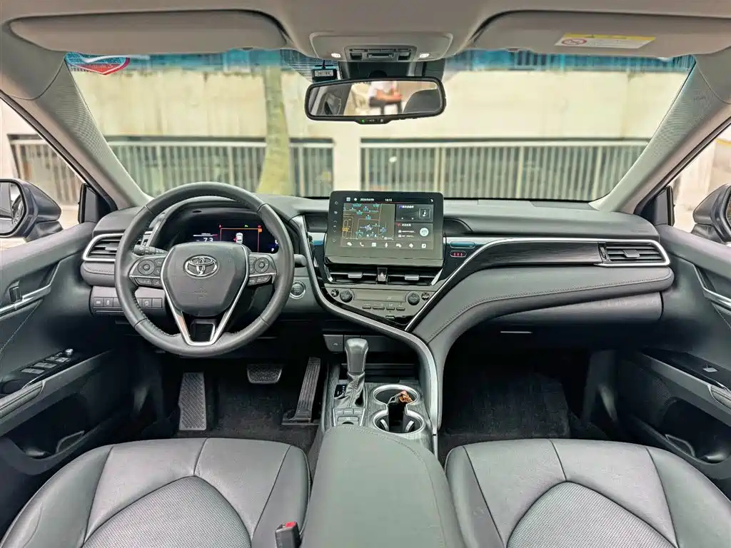 TOYOTA CAMRY 2022