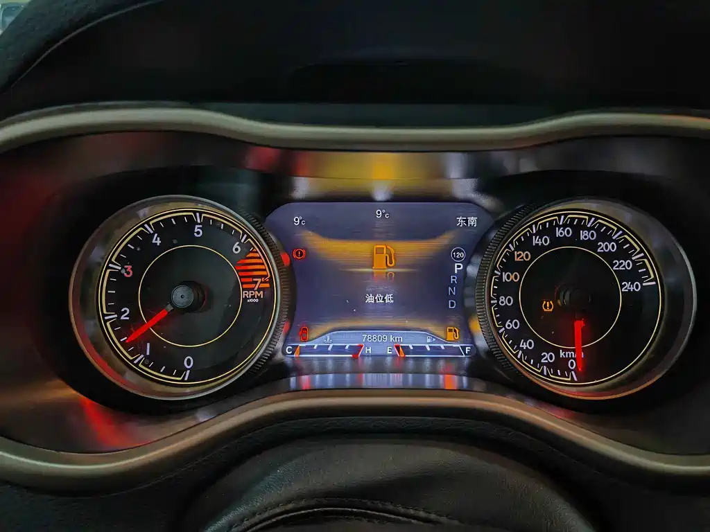 JEEP CHEROKEE 2019