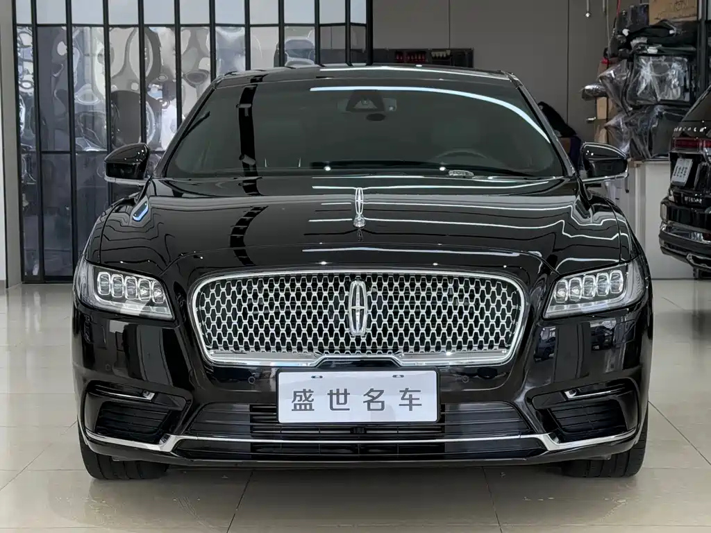LINCOLN CONTINENTAL 2019