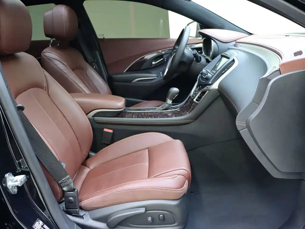 BUICK LACROSSE 2015