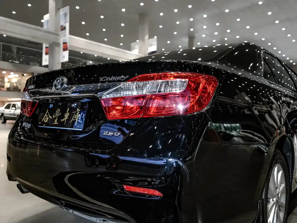 TOYOTA CAMRY 2014