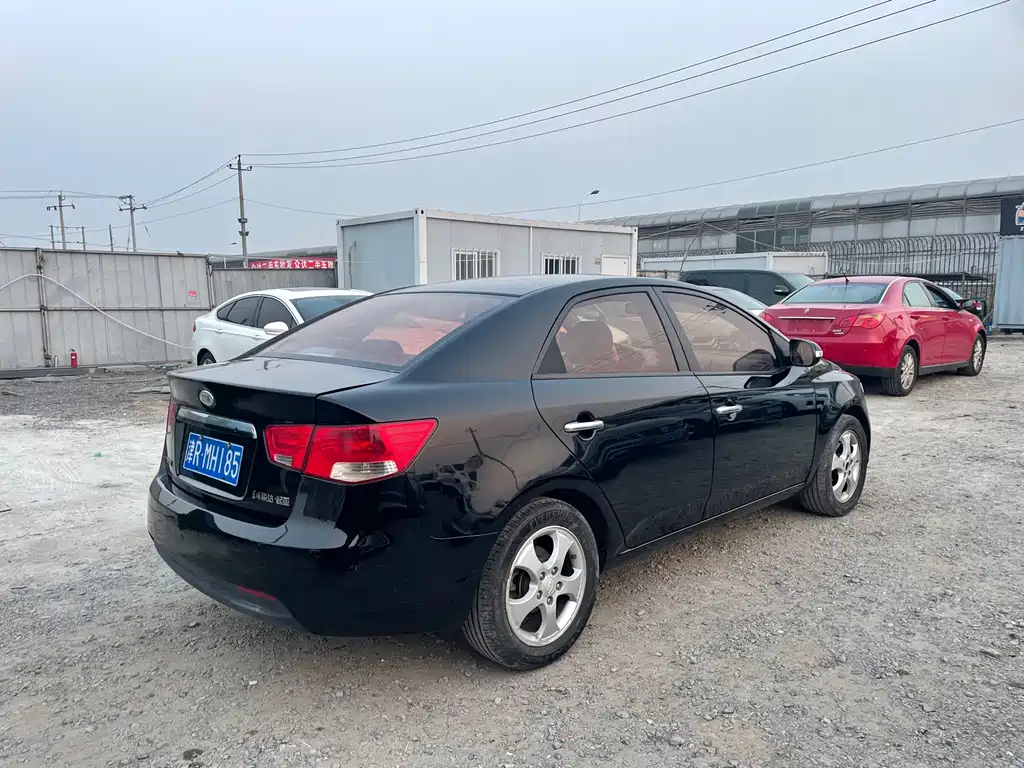 KIA FORTE 2010