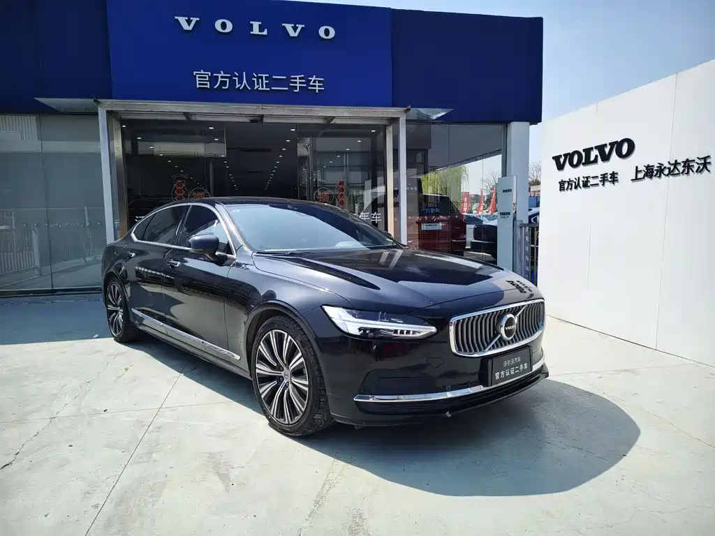 VOLVO S90 2022