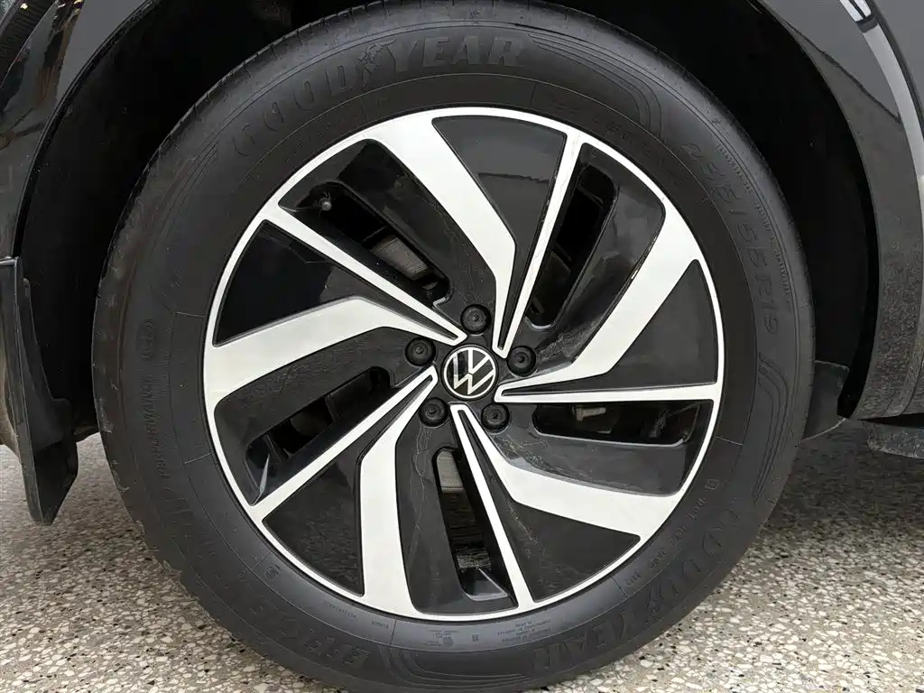 VOLKSWAGEN VILORAN 2022