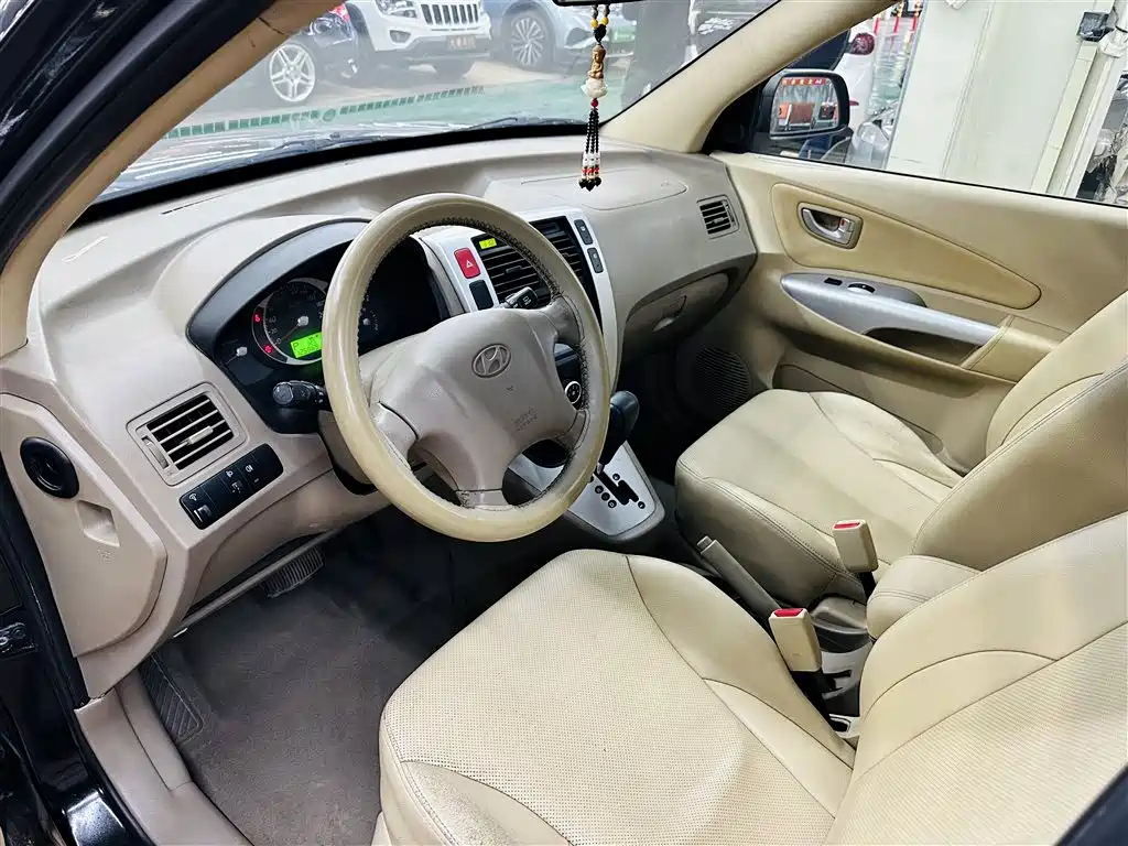 HYUNDAI TUCSON 2013