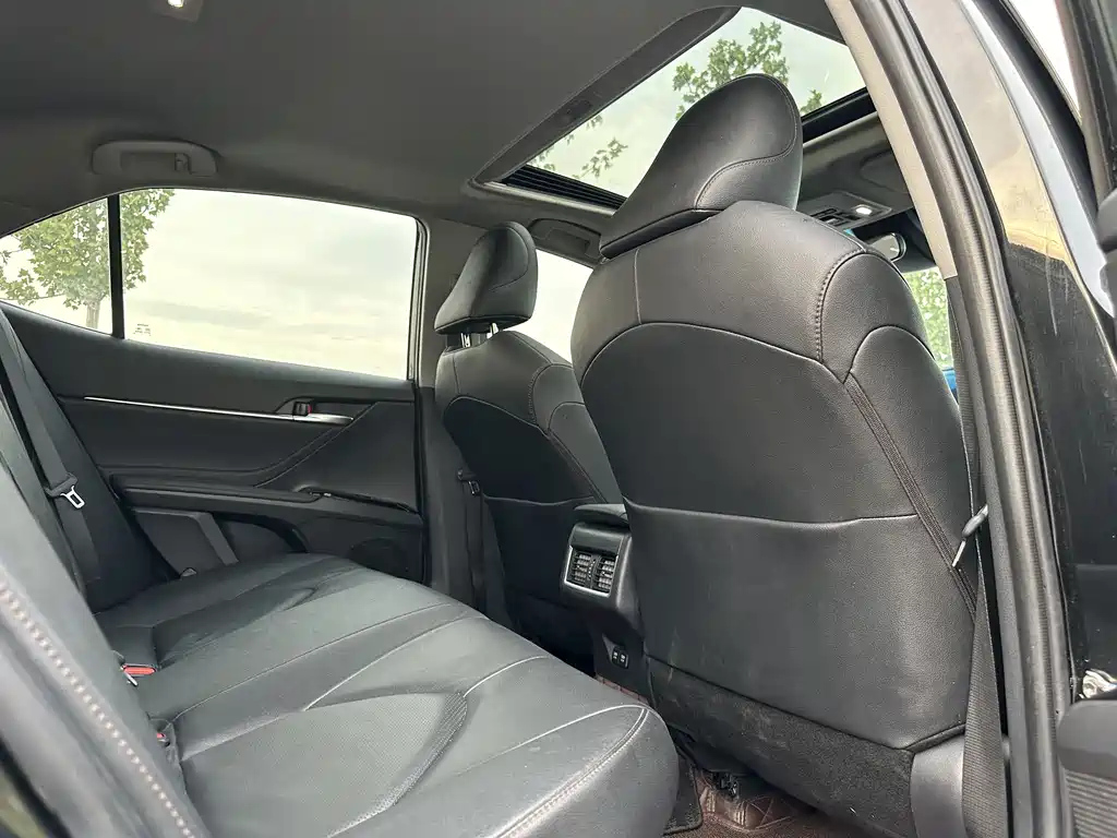 TOYOTA CAMRY 2021