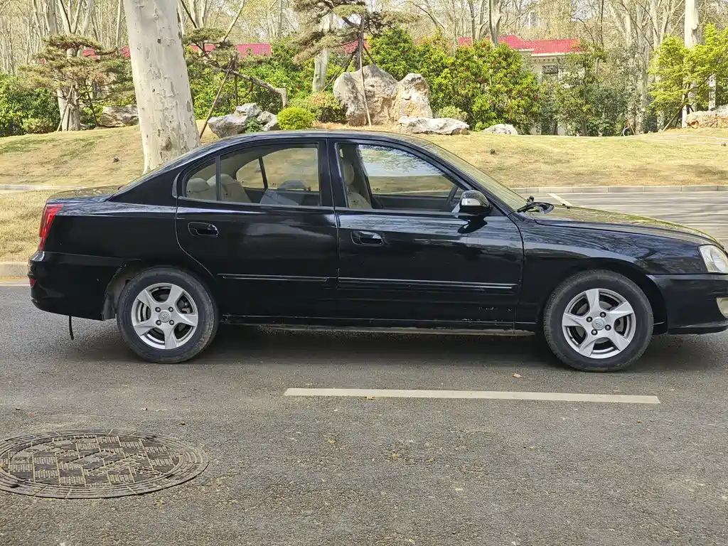 HYUNDAI ELANTRA 2012
