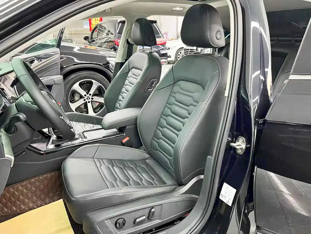 VOLKSWAGEN PASSAT 2021