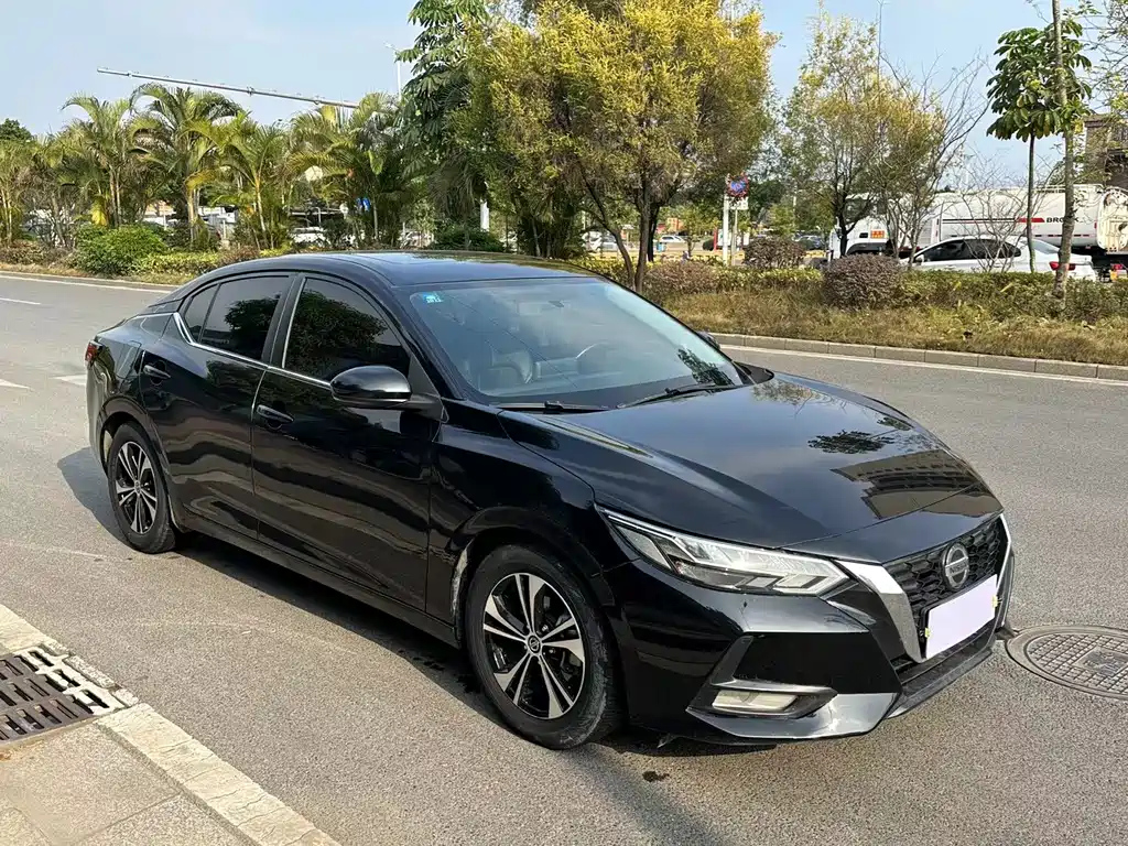 NISSAN SYLPHY 2020