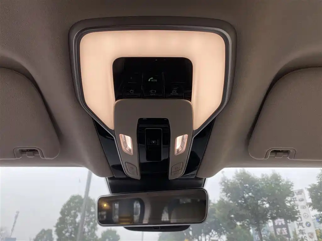 HONGQI HQ9 2023