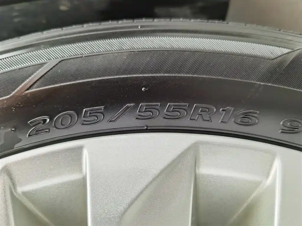 VOLKSWAGEN LAVIDA 2022