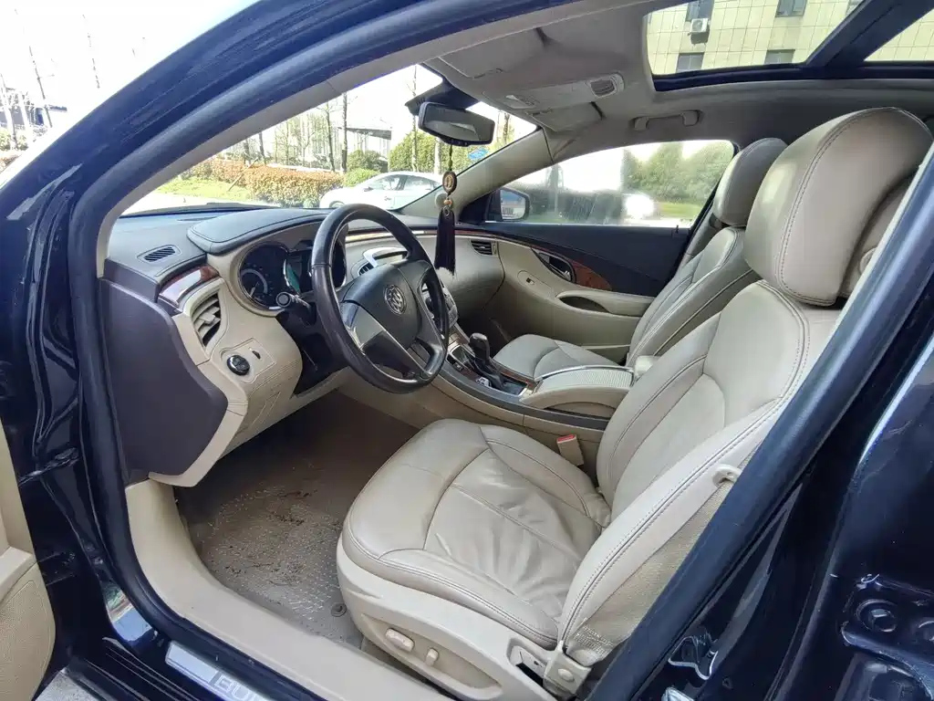 BUICK LACROSSE 2013
