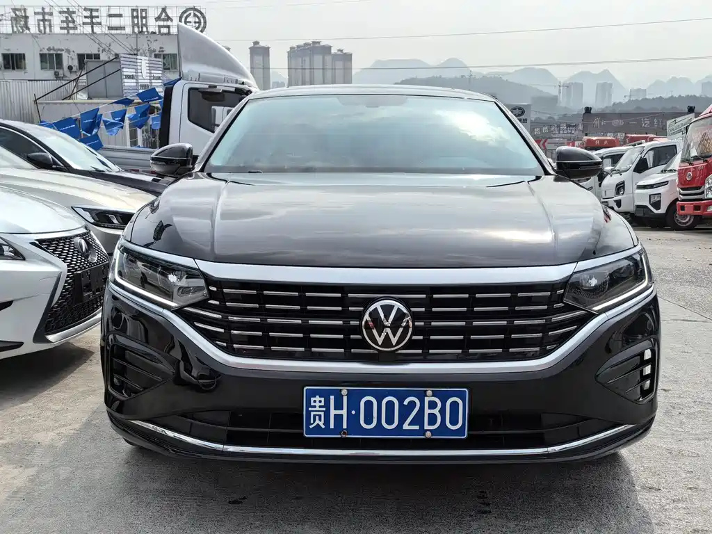 VOLKSWAGEN PASSAT 2022