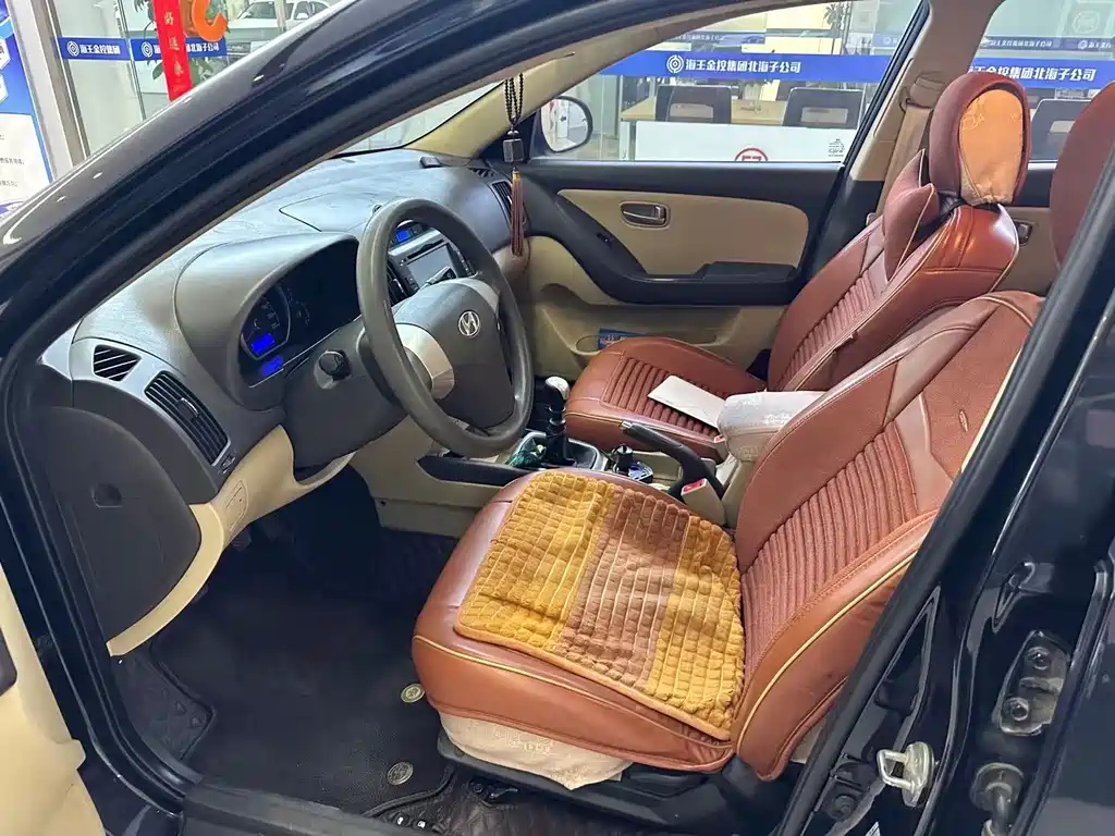 HYUNDAI CELESTA 2010