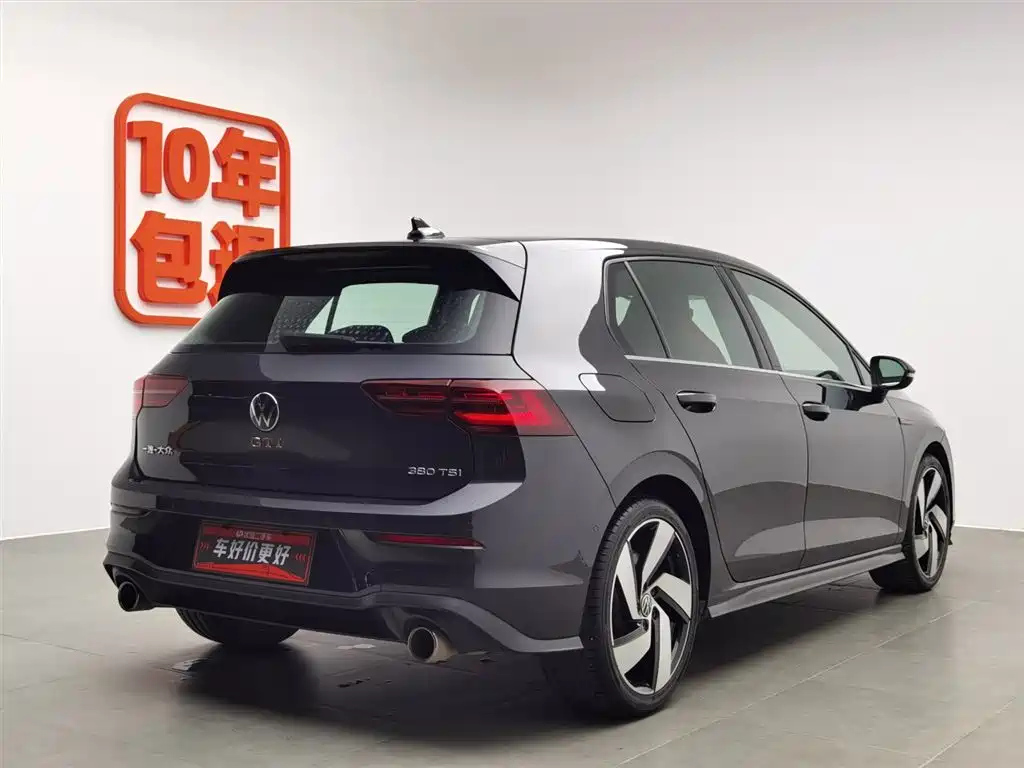 VOLKSWAGEN GOLF 2022