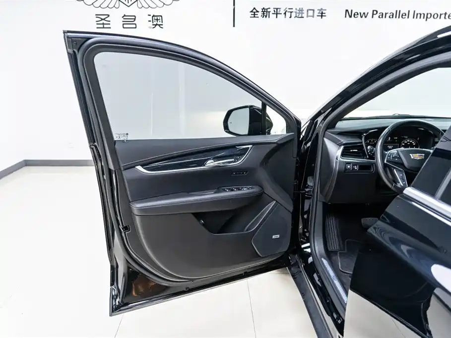 CADILLAC XT5 2021