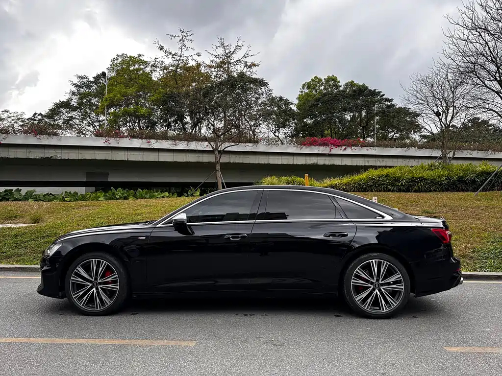 AUDI A6L 2022