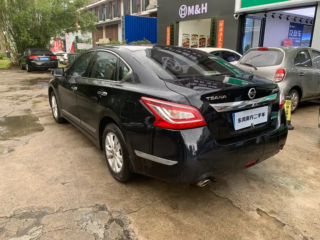 NISSAN TEANA 2014