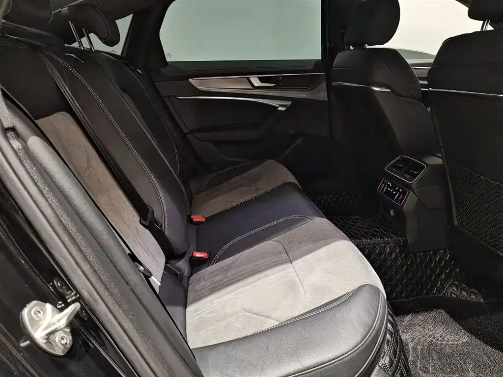 AUDI A6L 2022