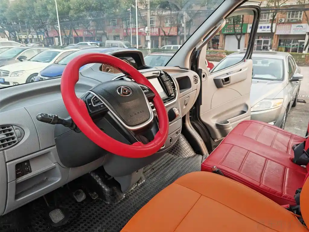 MAXUS V80 2021