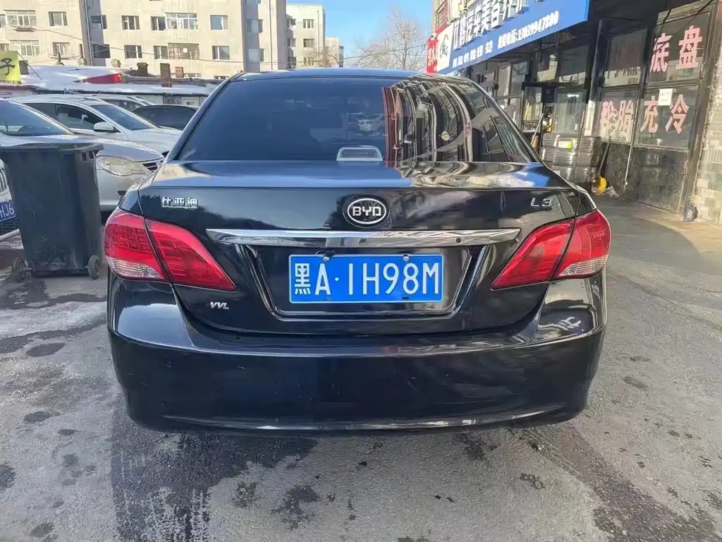 BYD L3 2013