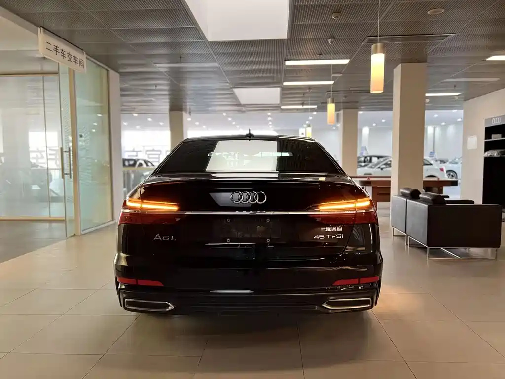AUDI A6L 2022