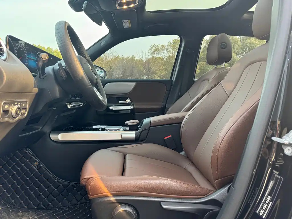 MERCEDES BENZ GLB 2022
