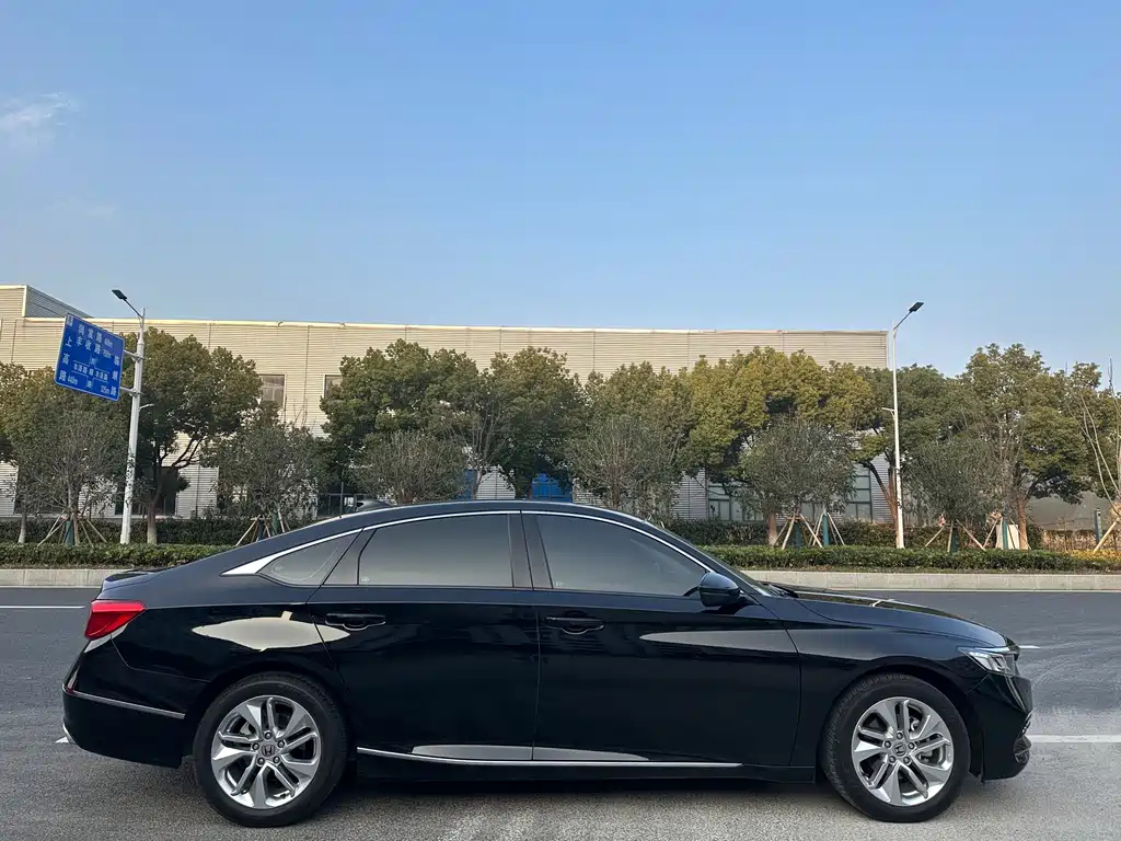 HONDA ACCORD 2021